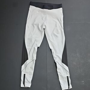 Women's Two-Tone Performance Leggings - Light Gray & Black